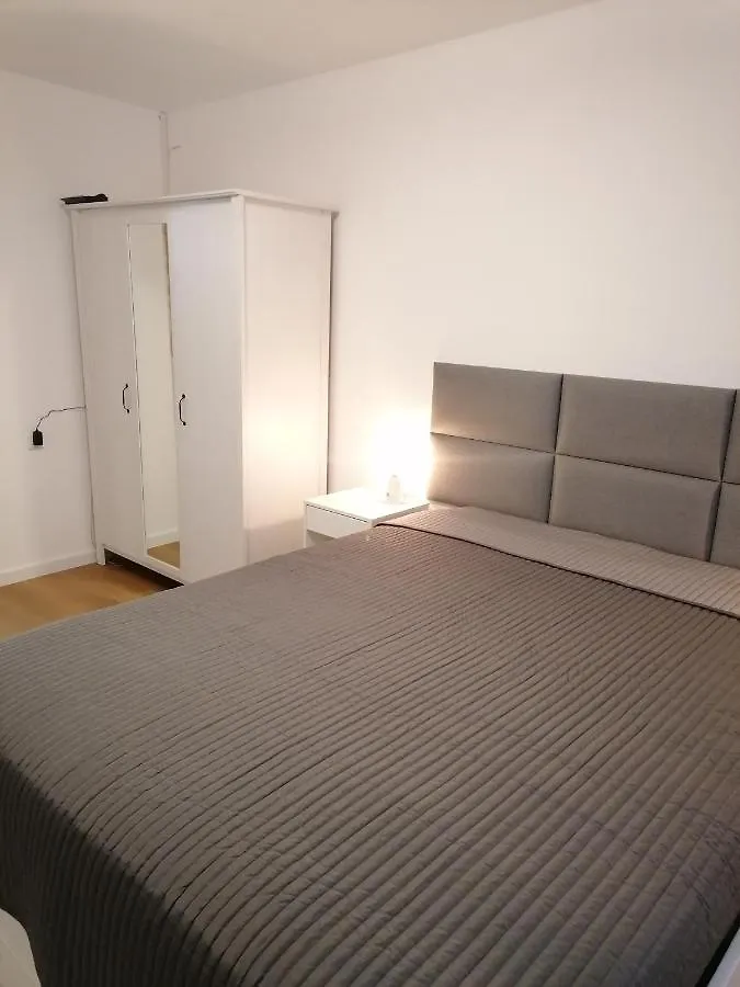 Stilvolle Wohnung An Der Alten Mainbruecke Wurzburg