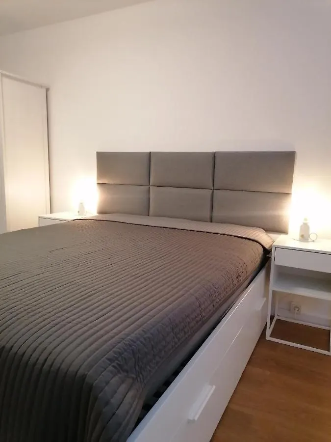 Apartment Stilvolle Wohnung An Der Alten Mainbruecke Wurzburg